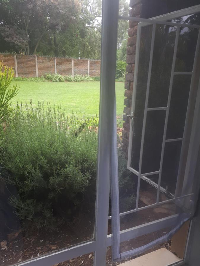 Stew S Room Polokwane Luaran gambar